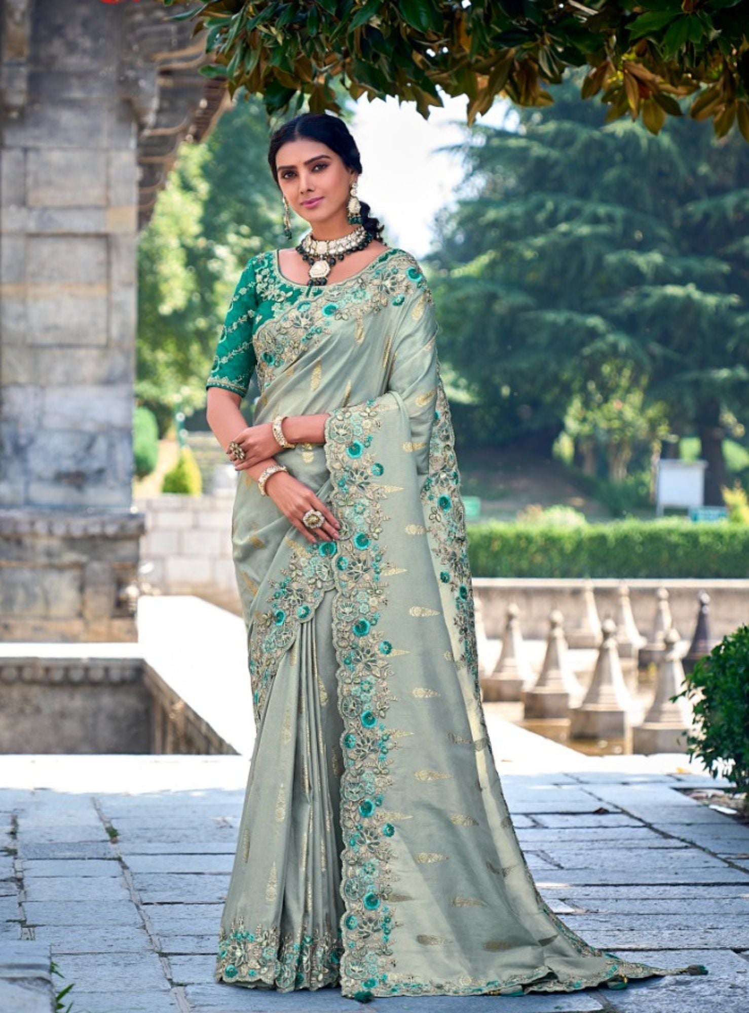 GREYISH GREEN ELEGANT AND TRENDY DESIGNER EMBROIDERY SAREE - RENT