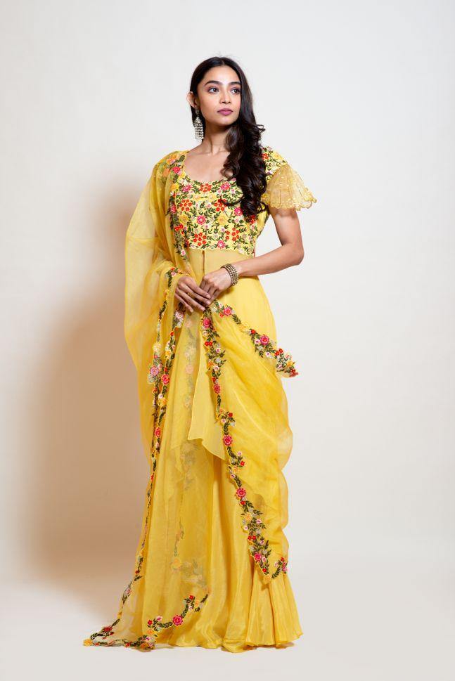 Light Yellow Orave Cut Kurta with Bell Bottom Flared Pants - Rent - Glamourental