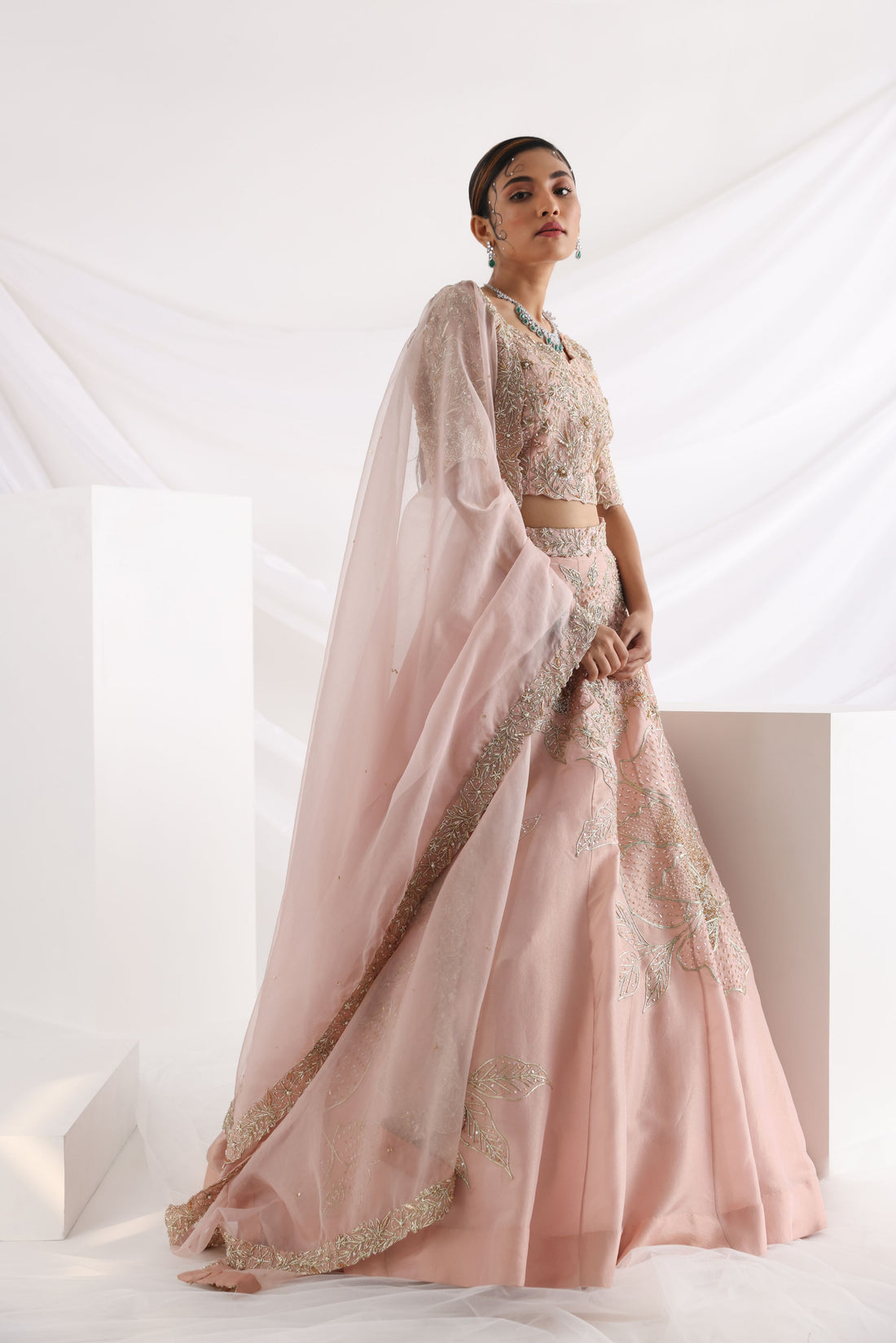 Smriti Apparel's Elegant Starlight lehenga set- Rent