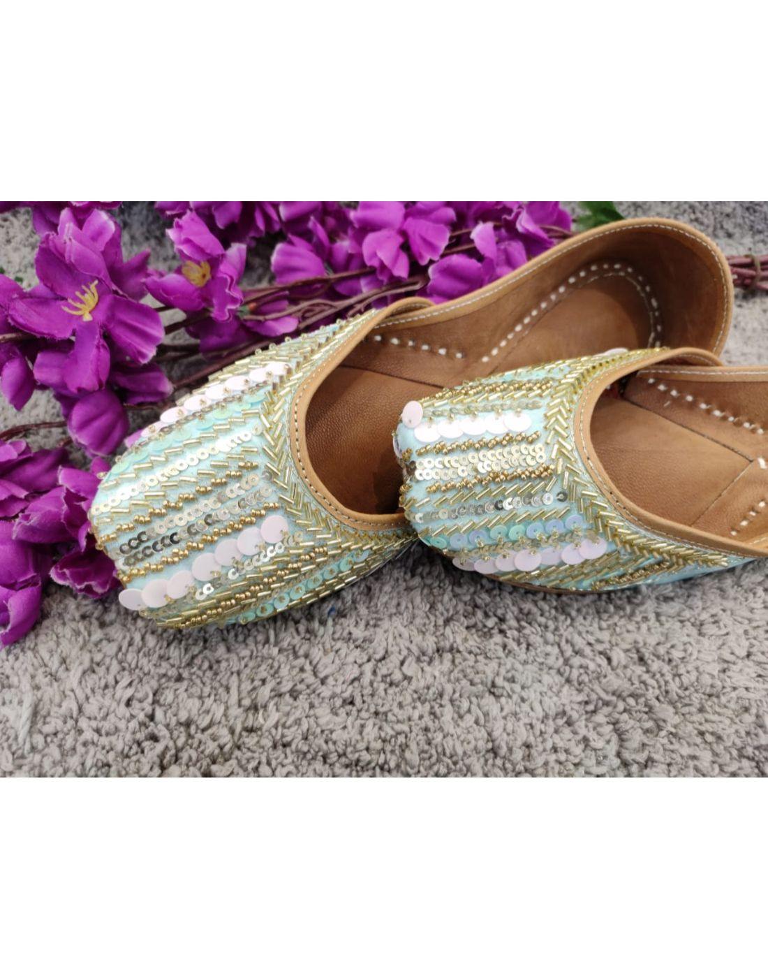 Punjabi Juttis-Women-Glamourental